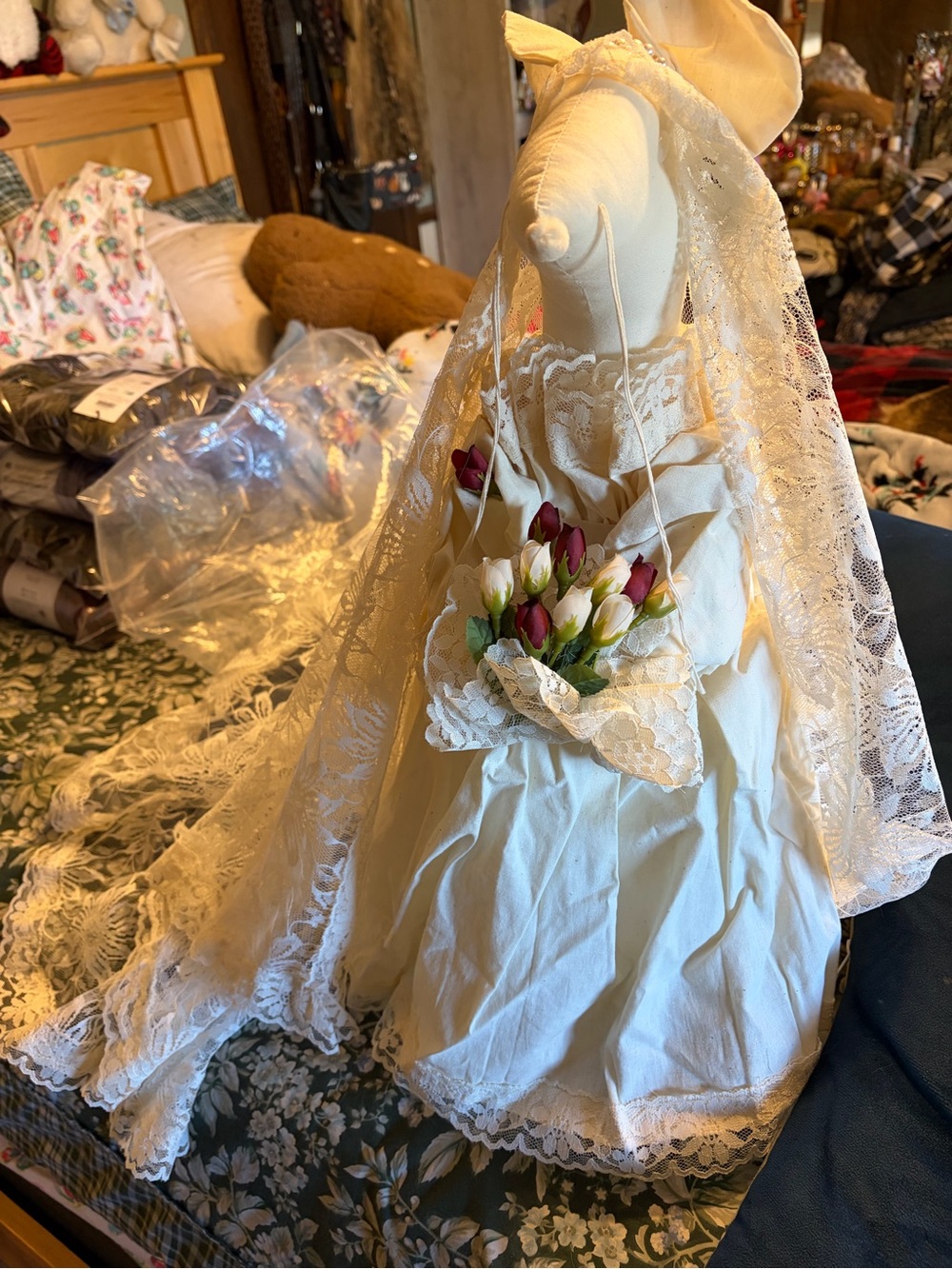Handmade Vintage-Style Mouse Bride Doll in Ivory Lace and pearls. Stunning